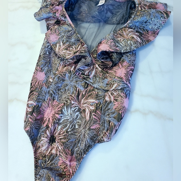 Victoria's Secret Fashion Show Brocade Ruffle One Piece Dream Angels Bodysuit - Picture 7 of 10